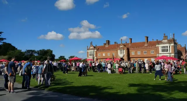 Crowds at Helmingham Hall