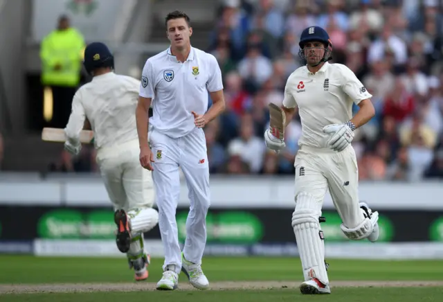 Morne Morkel and Alastair Cook