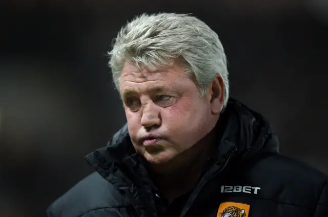 Steve Bruce as Hull boss