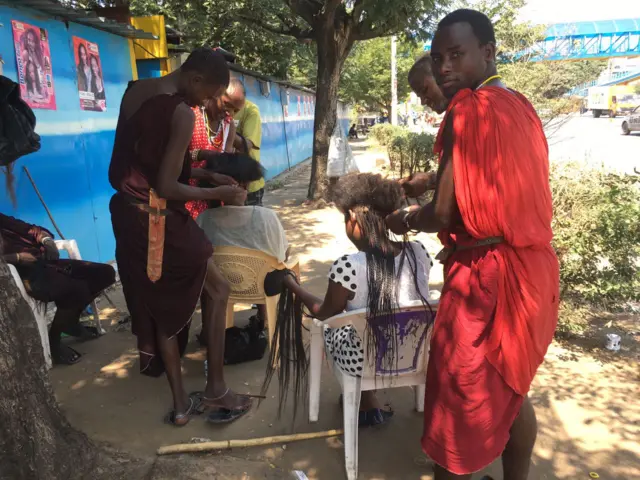 Roadside braiding salon