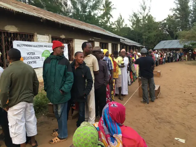 Voters queuing