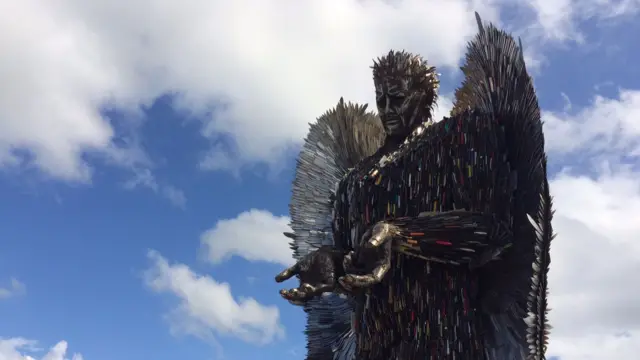 Knife angel