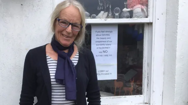 Margaret Warren-Roberts