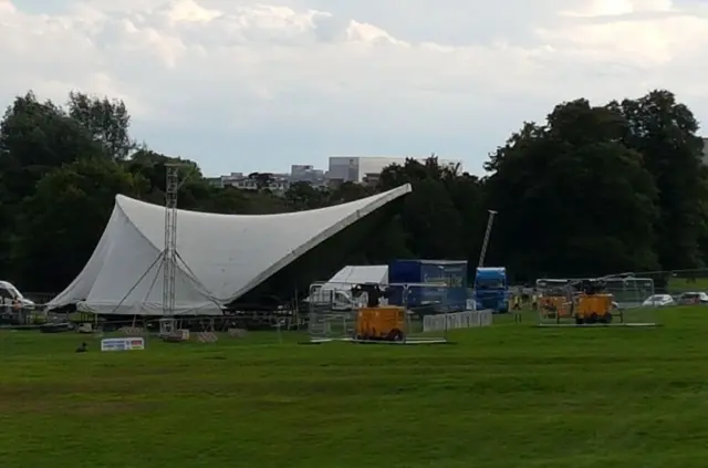 Darley Park Concert stage set-up