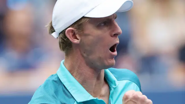 Kevin Anderson of South Africa reacts