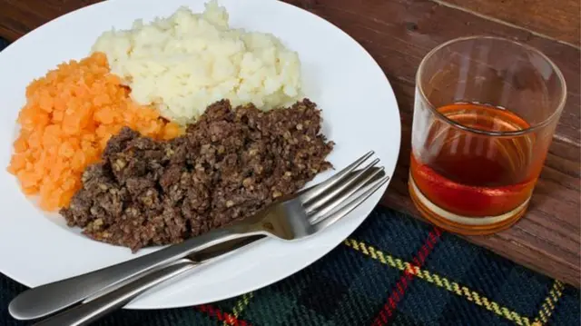 Haggis, neaps and tatties and whisky