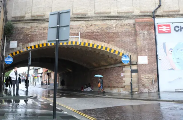 Duke Street bus lane