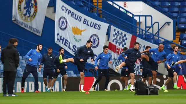 Qarabag players train