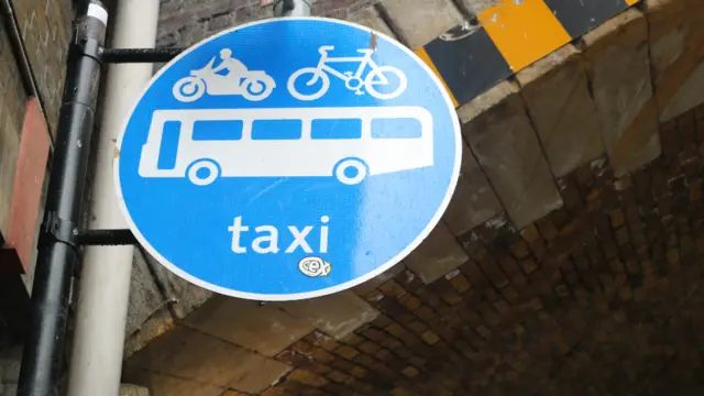 Bus lane sign