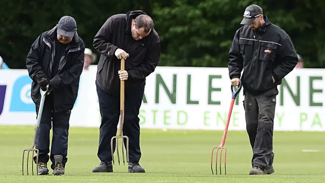 The saturated pitch at Stormont led to the inevitable abandonment