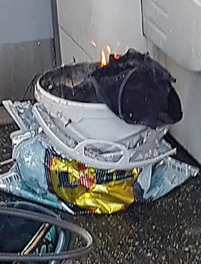 the device which caused the explosion on the tube carriage