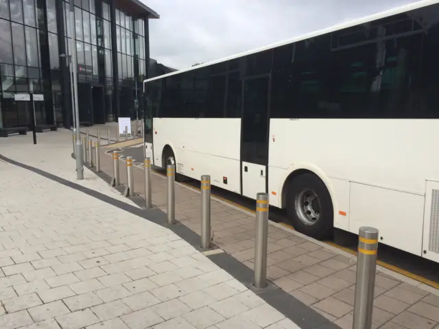 Bus at Northampton railway station