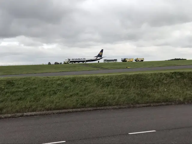 East Midlands Airport Ryanair Stansted diversion