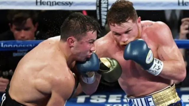 Golovkin and Alvarez in action