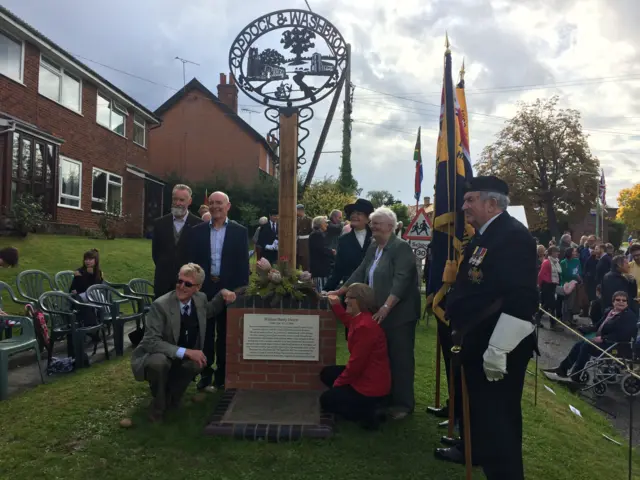 Unveiling of stone