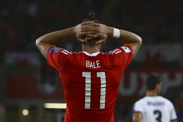 Gareth Bale reacts