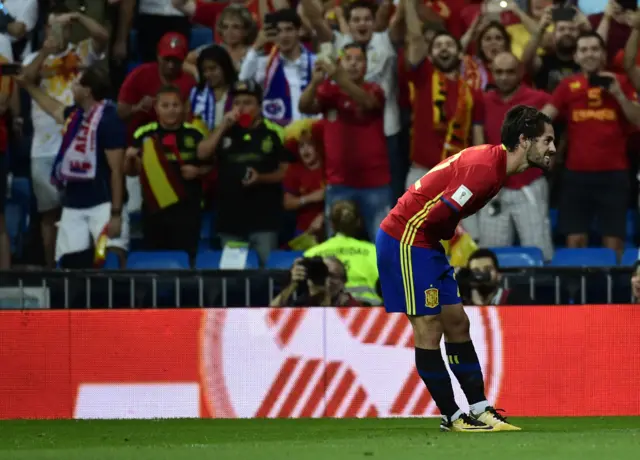 Isco celebrates