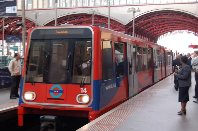 Docklands Light Railway