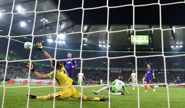 Divock Origi scoring against Werder Bremen (19/09/17)