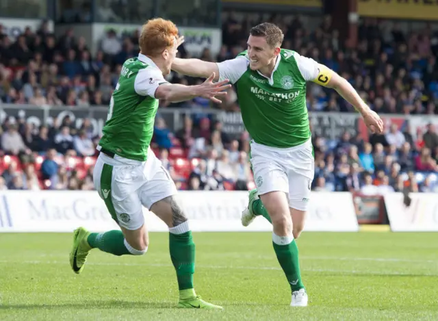 Paul Hanlon (right) celebrates the only goal of the game