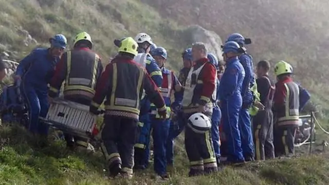 Mineshaft rescue