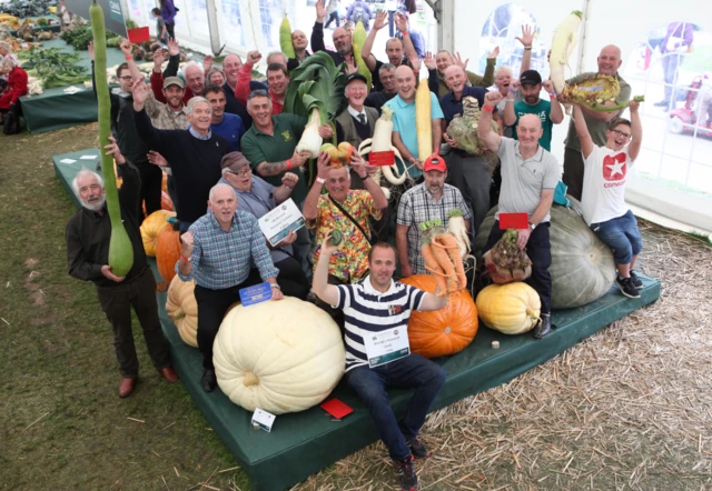 giant vegetable winners