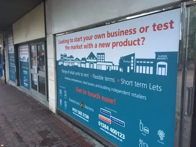 Empty shop in Nuneaton