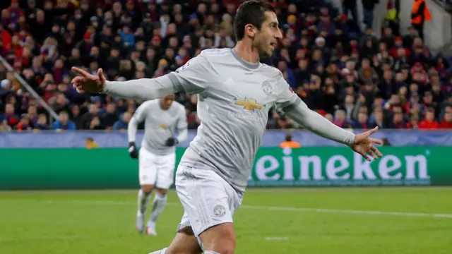 Henrikh Mkhitaryan celebrates