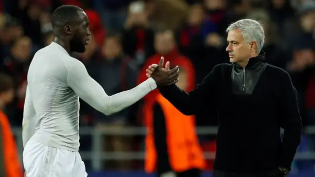 Jose Mourinho shakes hands with Romelu Lukaku