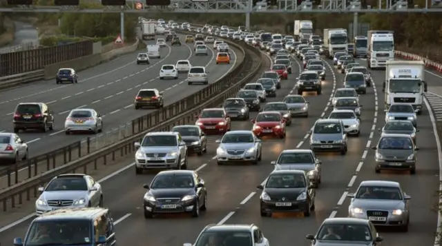 Cars on the M4