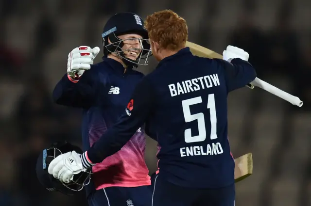 Joe Root and Jonny Bairstow