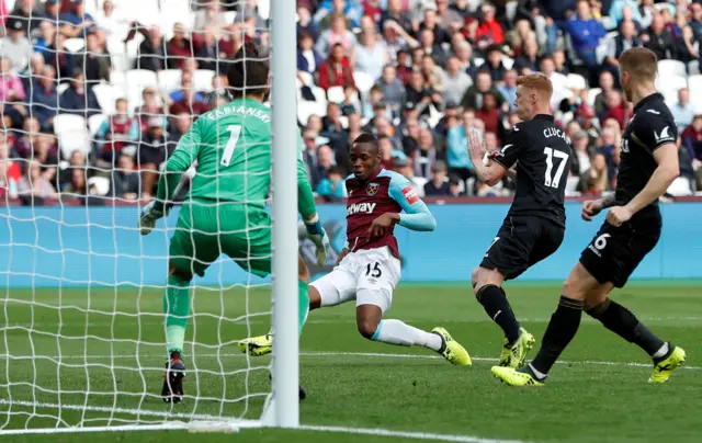 Sakho scores for West Ham