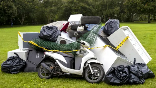 Rubbish dumped temporarily in Chelmsford