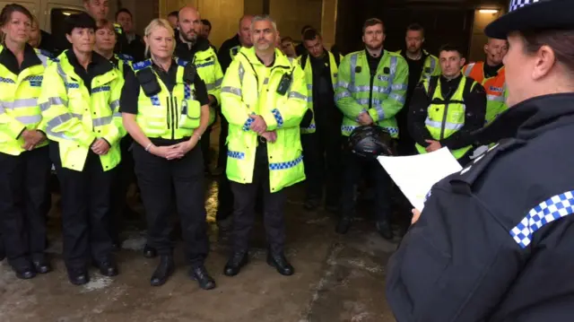 Police officers briefing