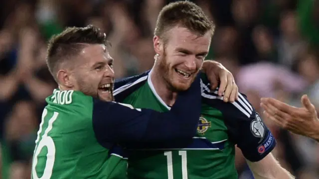 Chris Brunt (right)