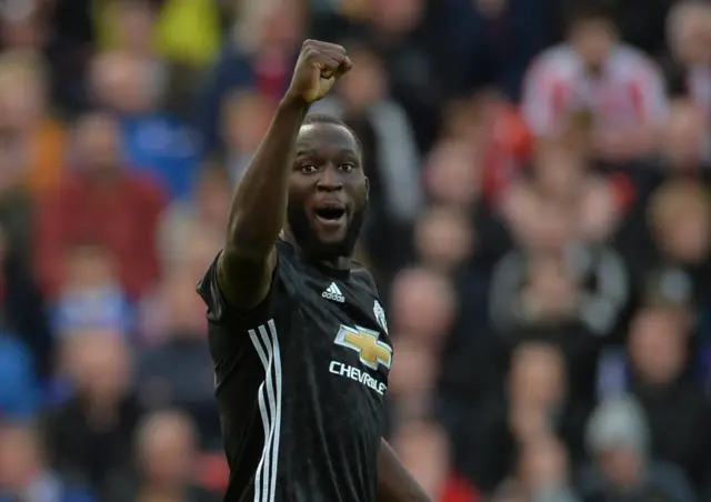 Romelu Lukaku celebrates
