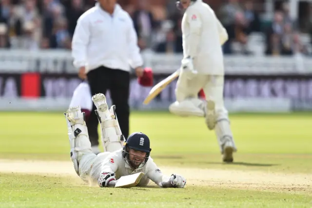 Mark Stoneman dives
