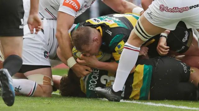 Dylan Hartley