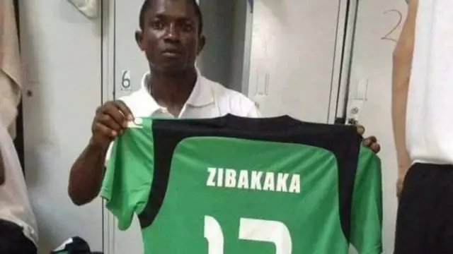 Sagrada Esperança signed Ntaku Zibakaka in 2015