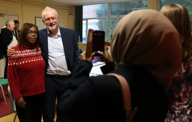 Jeremy Corbyn meets NHS staff in Swindon