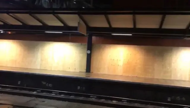 Boards at Nottingham railway station