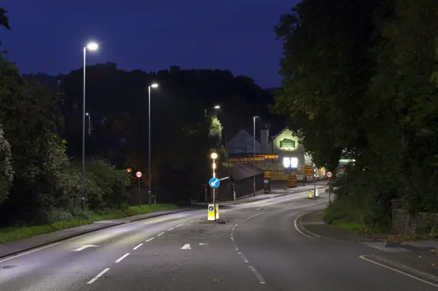 Street lights in Mansfield