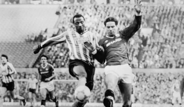 Cyrille Regis playing for Coventry City in 1984