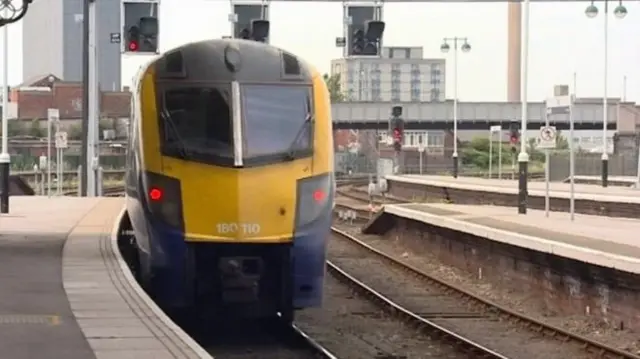 Train pulls in to Hull