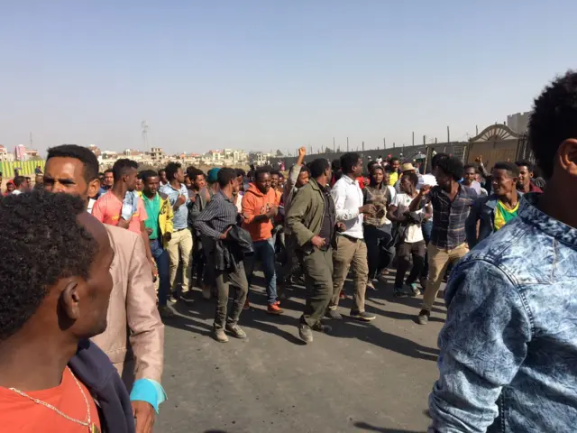 Thousands welcome Merera Gudina