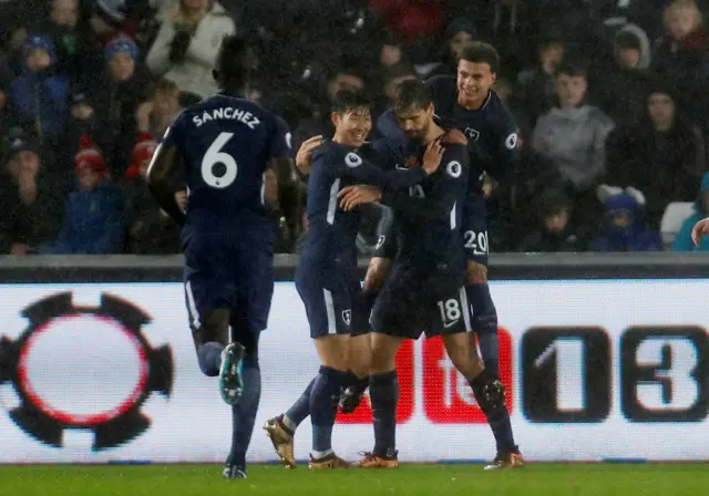 Fernando Llorente scores for Tottenham