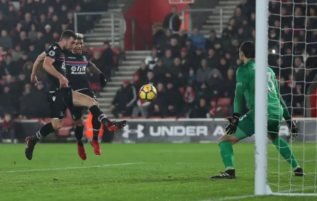 James McArthur scores for Crystal Palace