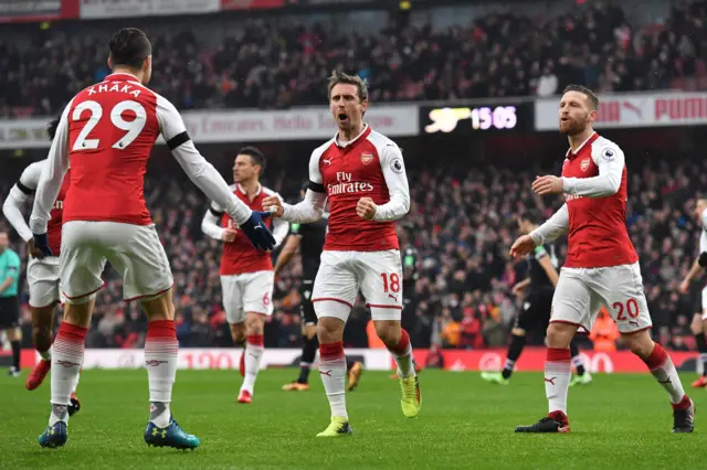 Nacho Monreal celebrates