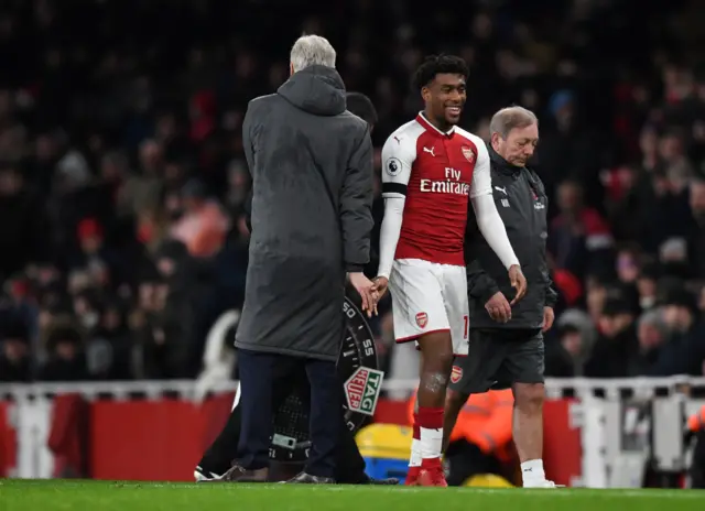 Alex Iwobi substitution