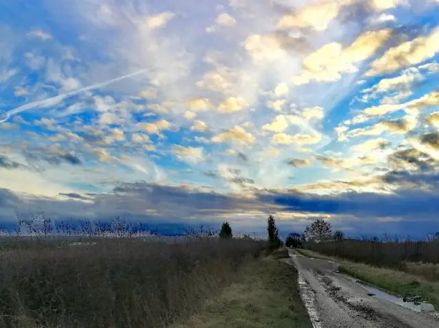 Bottesford Leicestershire sky